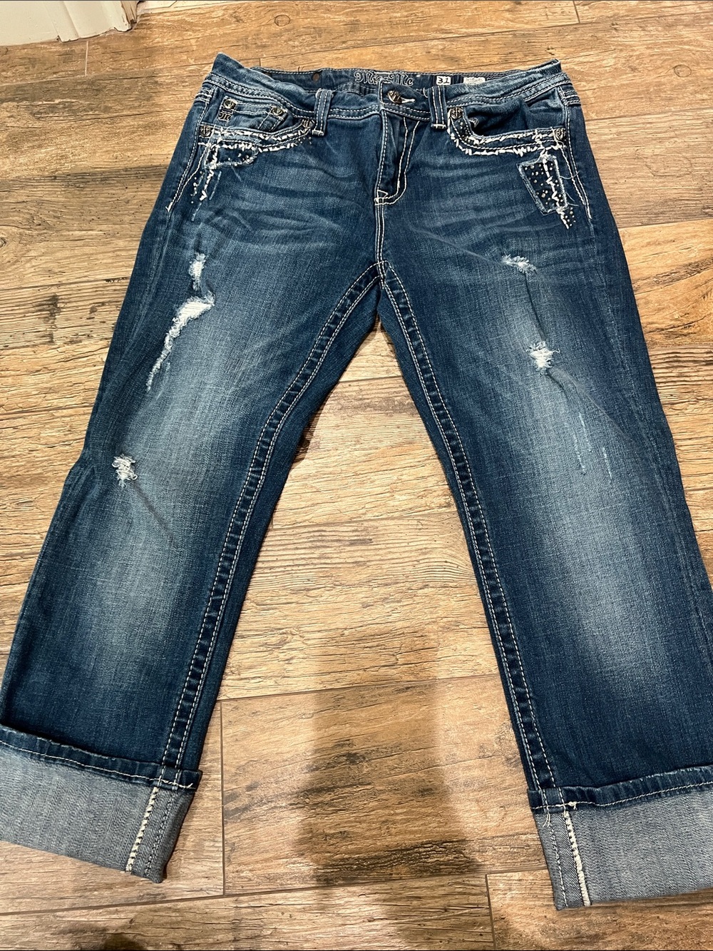 Miss Me Blue cropped Jeans with Embroidered Back Pockets - Picture 3 of 8